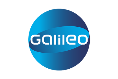 Das Logo von Galileo in blau, weißer Farbe, vor einem transparenten Hintergrund.